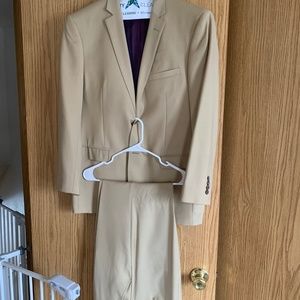 Men’s Suit